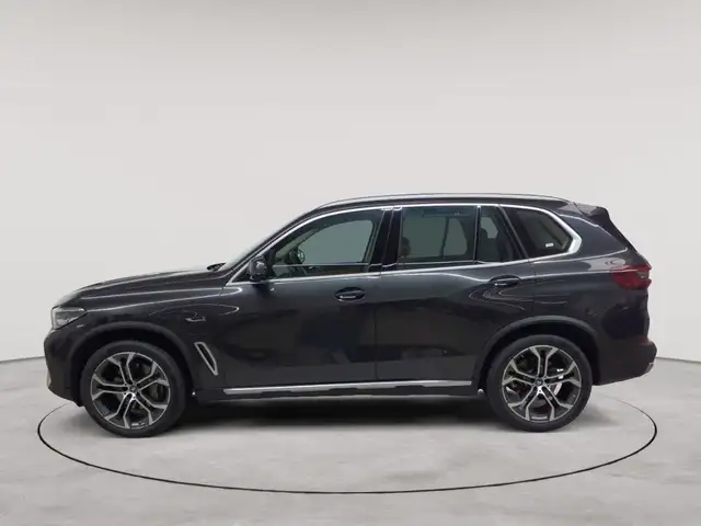 BMW X5 view 6