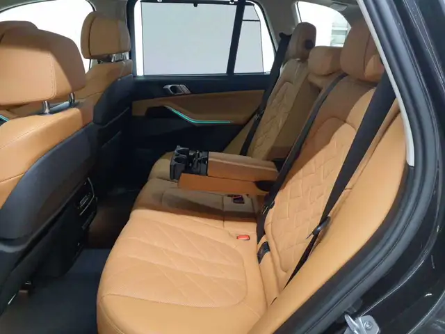 BMW X5 view 14