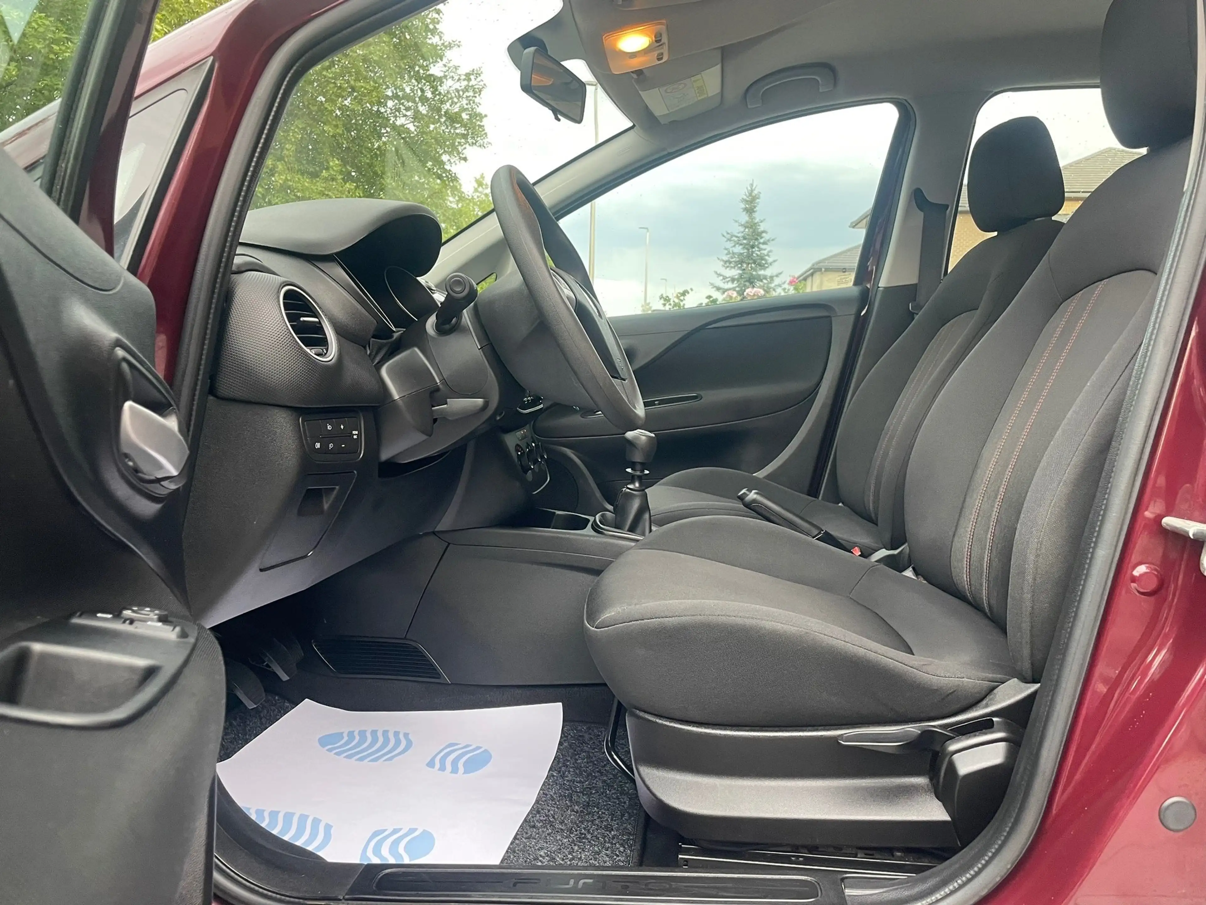 Fiat Punto 🏴1.2i Street⚠️GARANTIE 12 MOIS⚠️ — photo 5