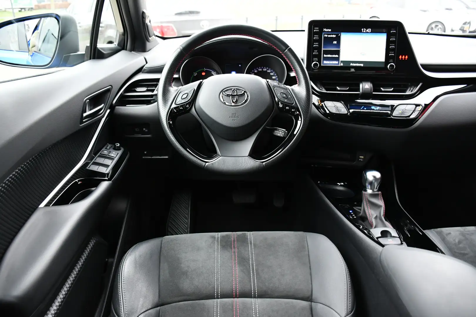 Toyota C-HR 2.0 Hybrid GR-Sport Automaat 184pk | Apple Carplay Blau - 2