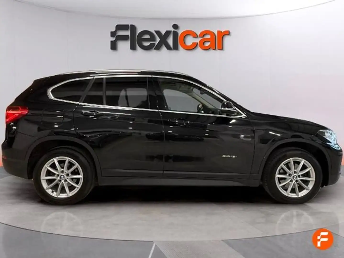 BMW X1 sDrive 18i Noir - 2