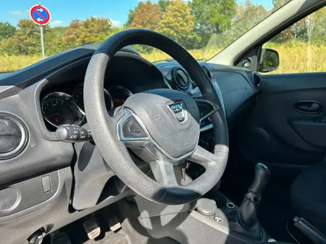 Dacia Logan view 13