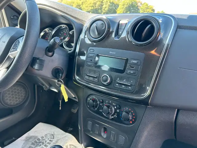 Dacia Logan view 23