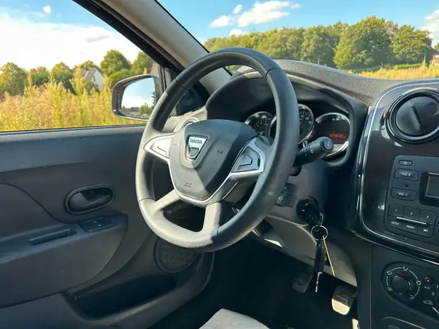 Dacia Logan view 22