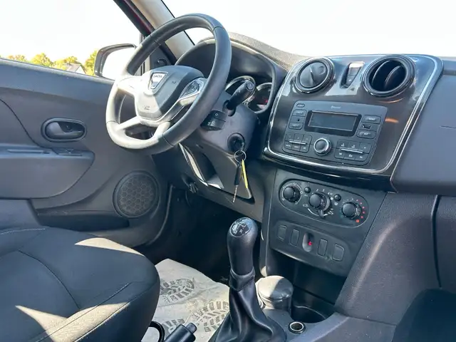 Dacia Logan view 24