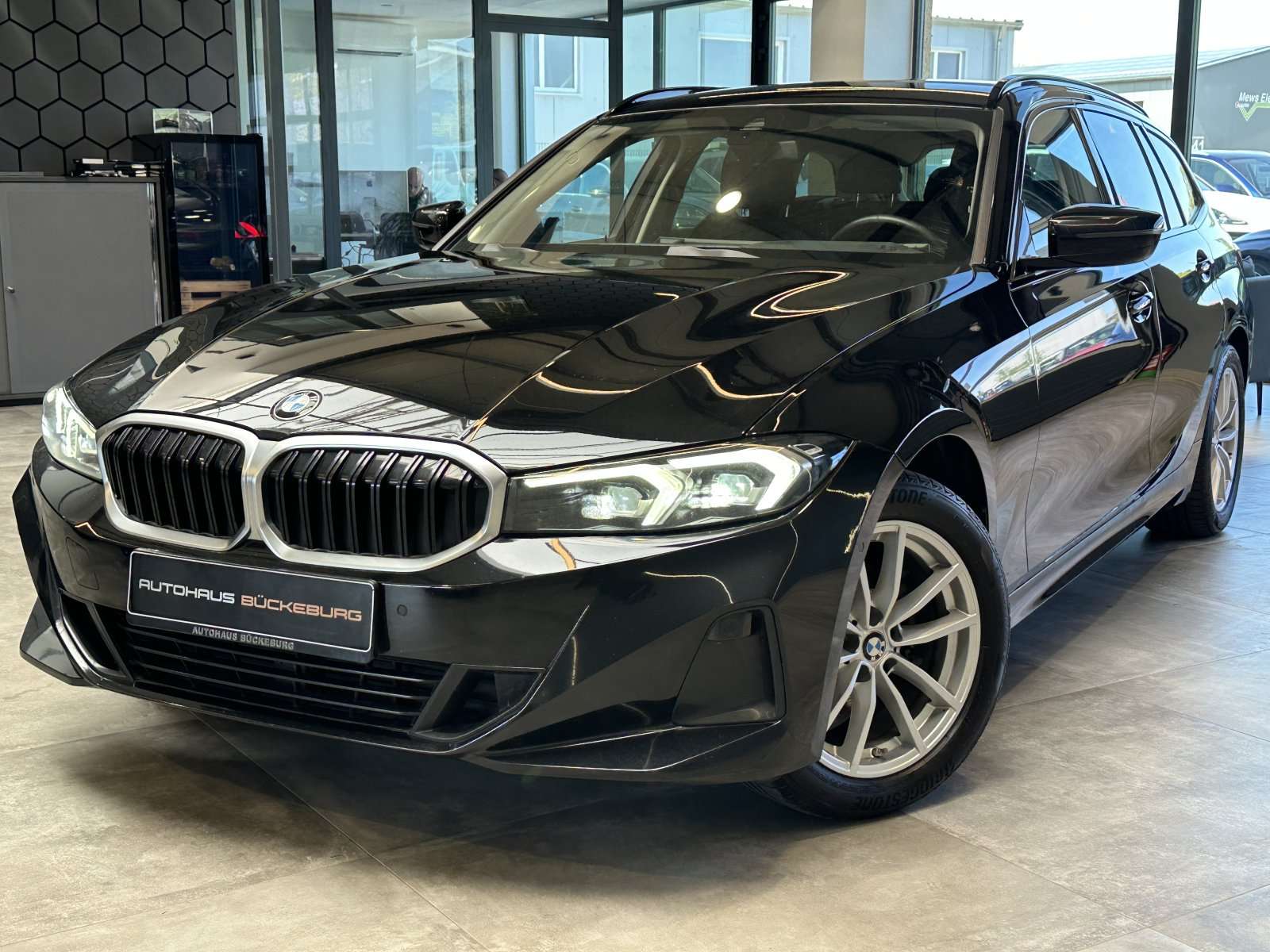 Second hand Bmw 3 Series 