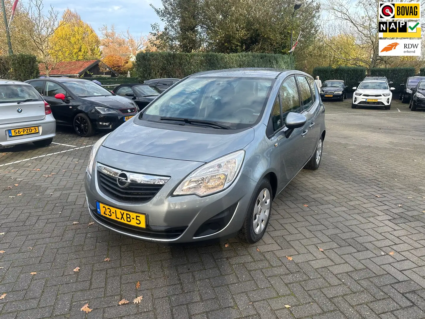 Opel Meriva 1.4 Turbo Selection 113.000 km NAP Grau - 1
