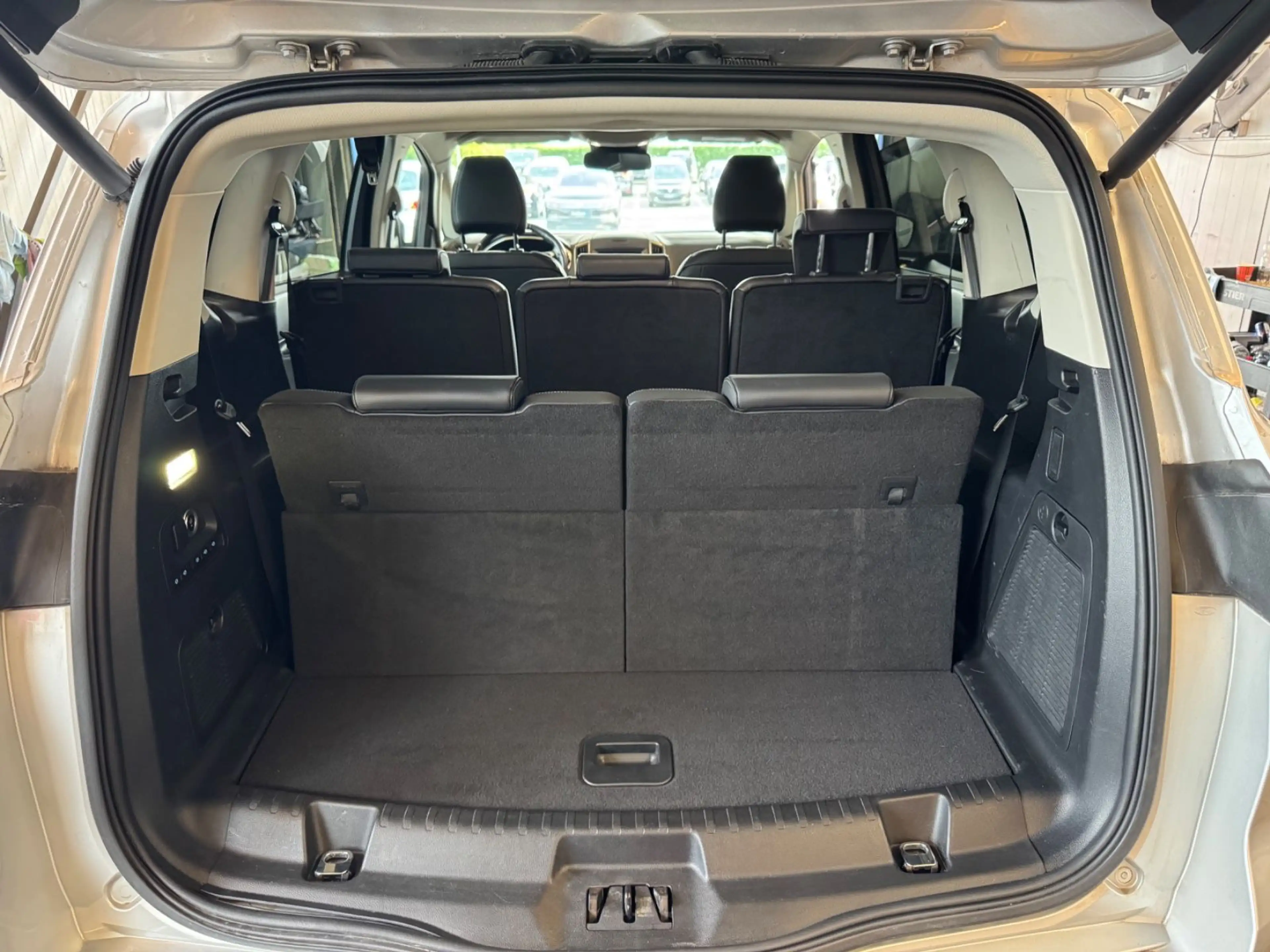 Ford S-Max Titanium *Autom.*Navi*AHK*CarPlay*8-Sitzer — photo 13