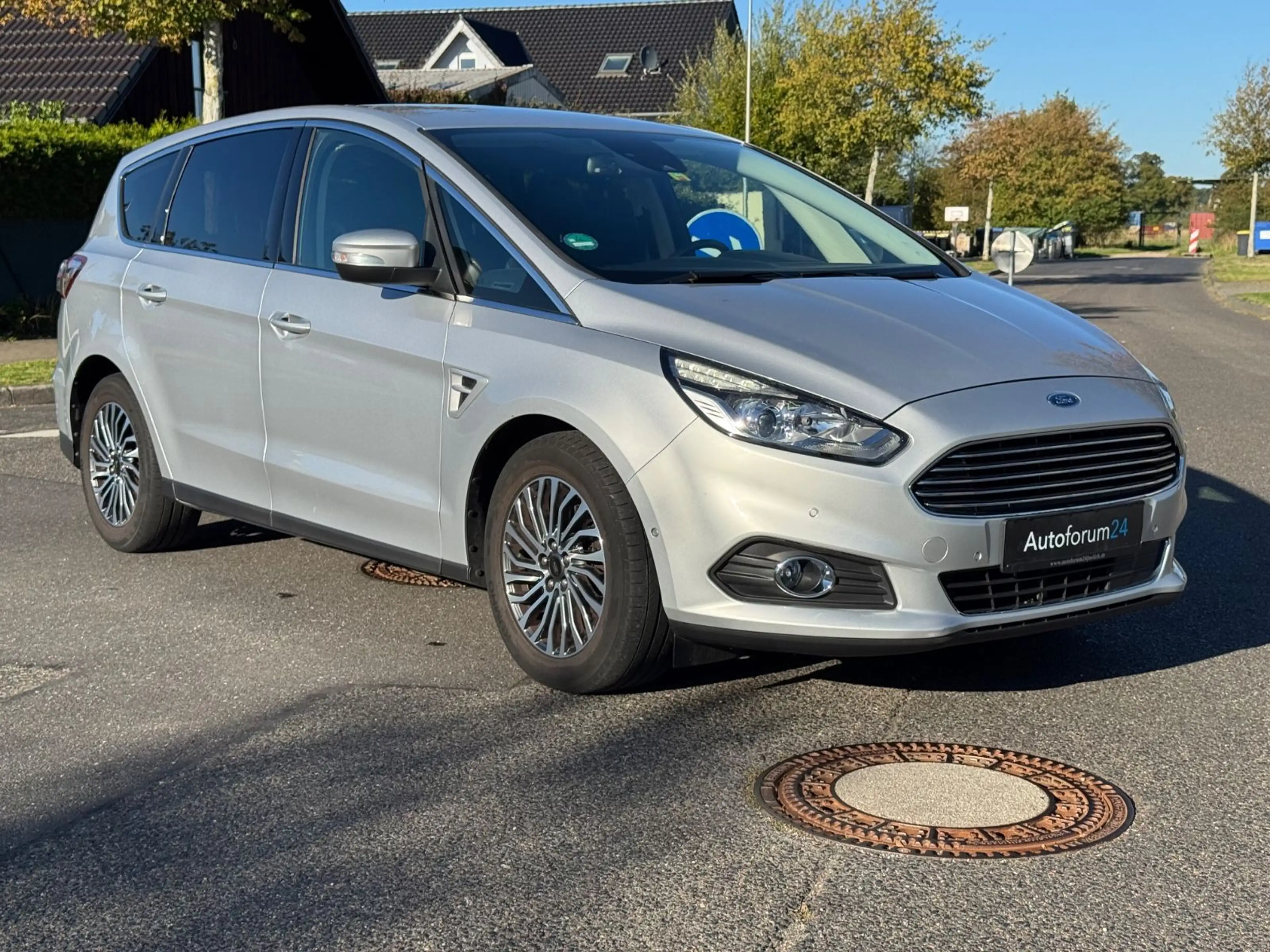 Ford S-Max Titanium *Autom.*Navi*AHK*CarPlay*8-Sitzer — photo 7
