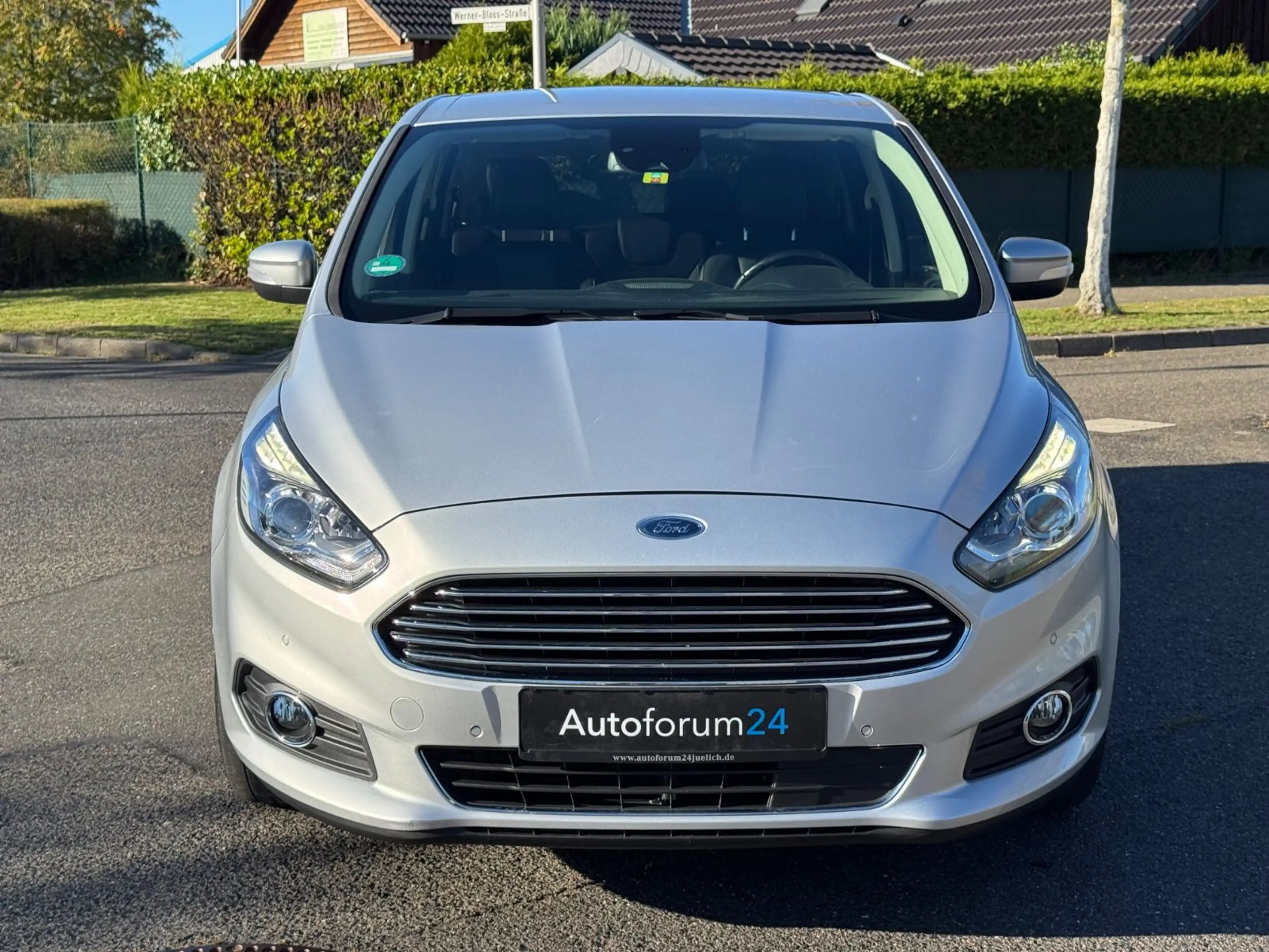 Ford S-Max Titanium *Autom.*Navi*AHK*CarPlay*8-Sitzer — photo 8
