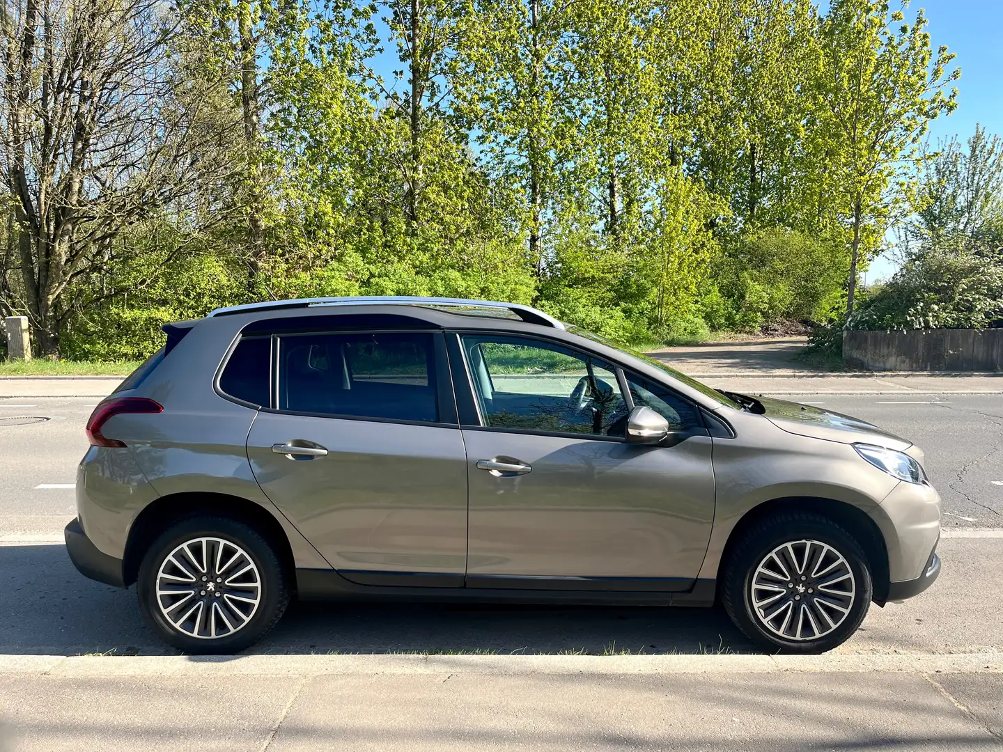 Peugeot 2008 2008 PureTech 110 Stop brončana - 1