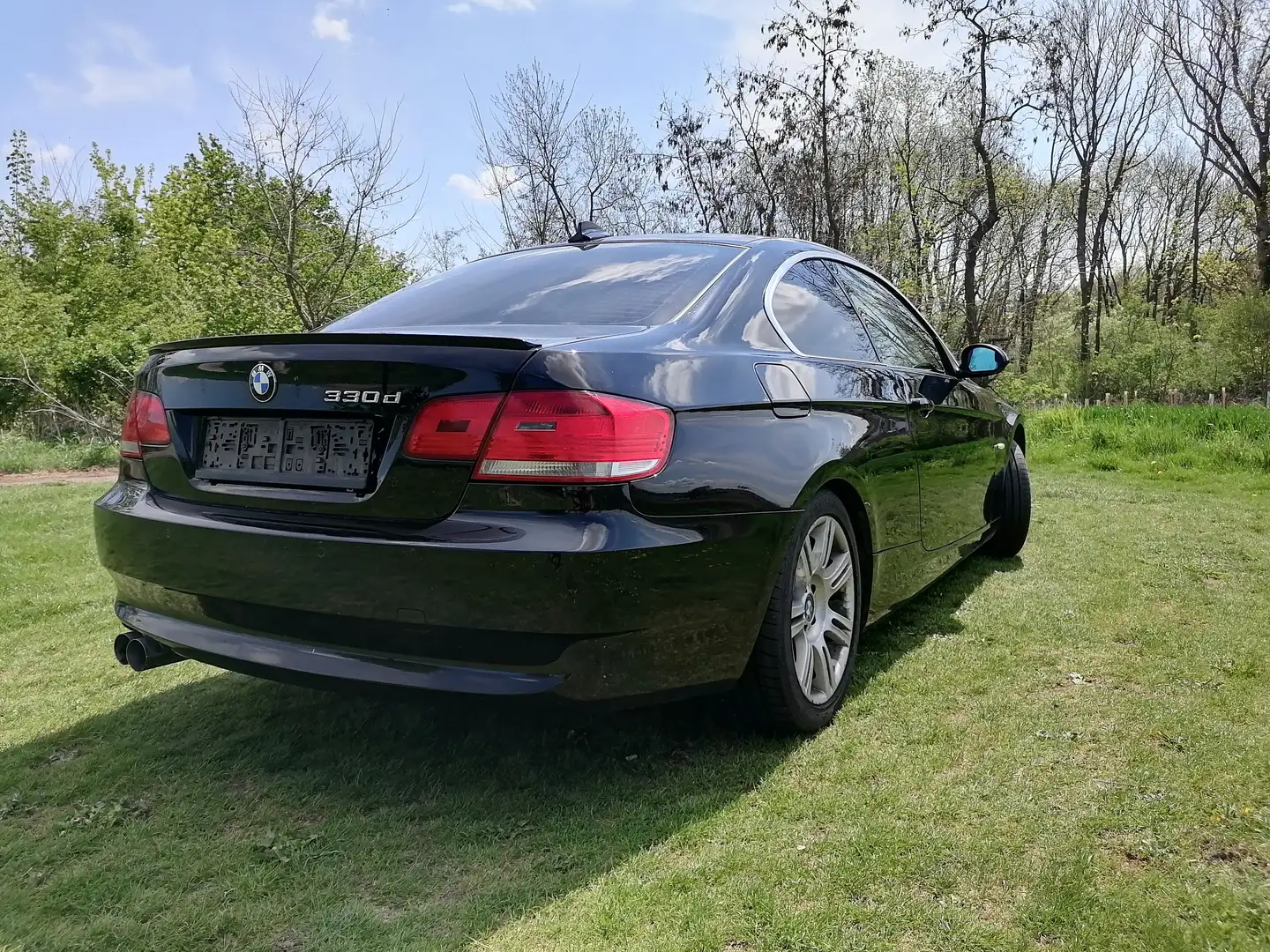 BMW 330 330d Coupe;V6;N57;Schaltgetriebe;Heckantrieb;NAVI Noir - 1