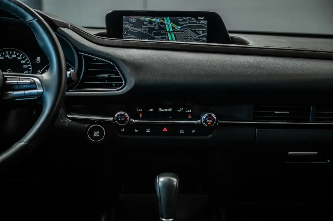 Mazda CX-30 снимка Mazda CX-30