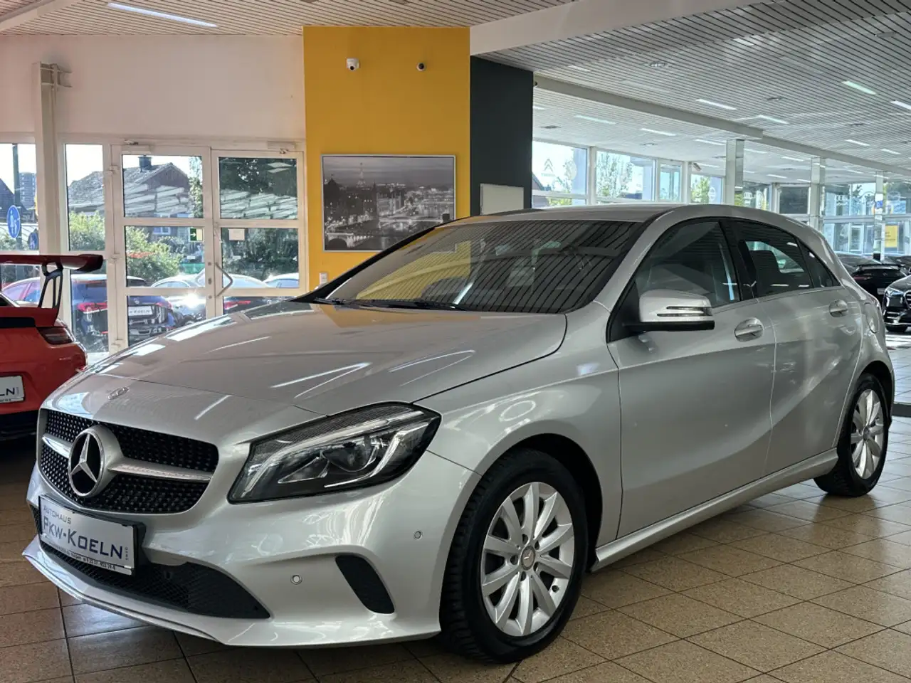 Mercedes-Benz A 200