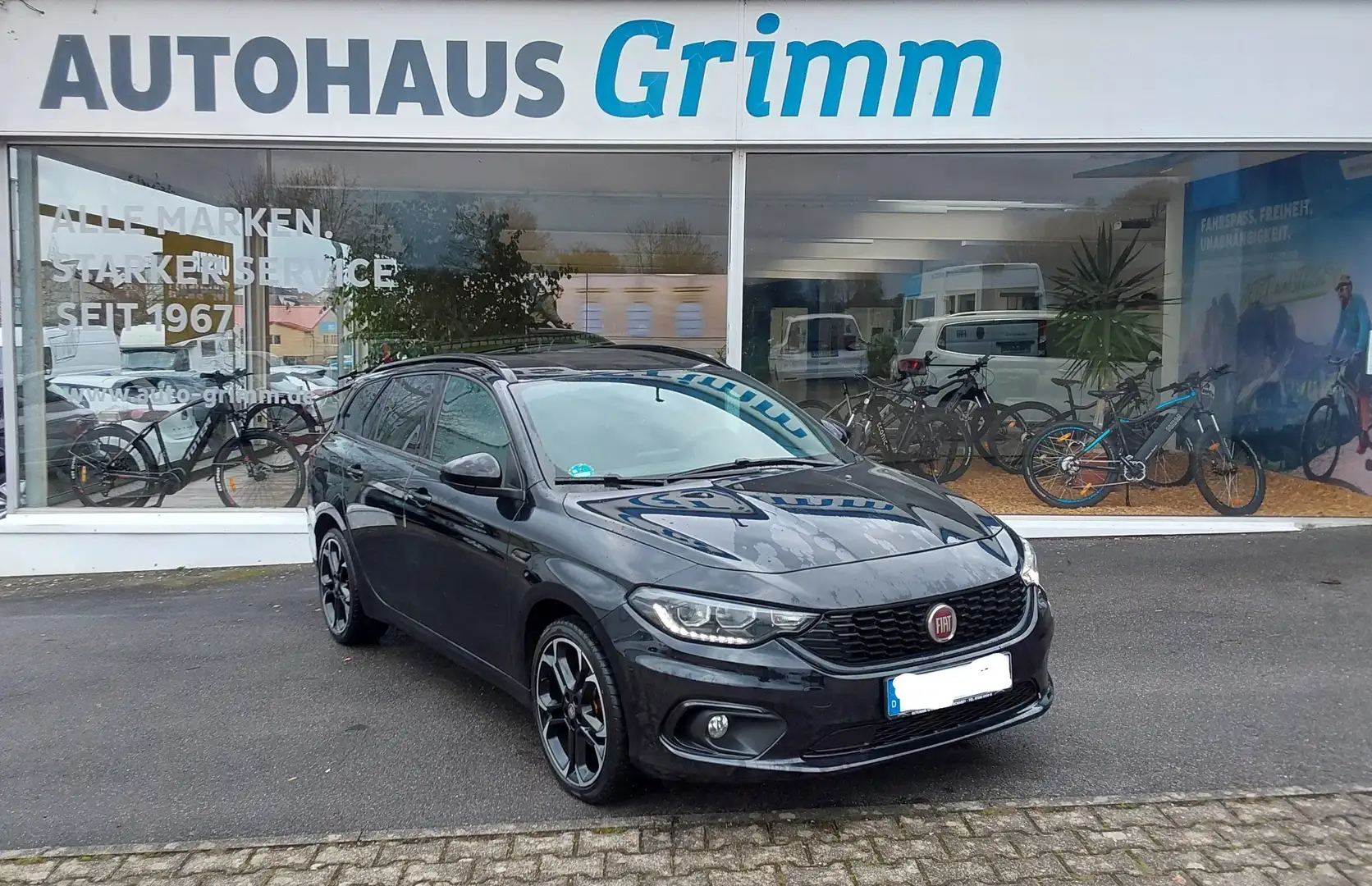 Fiat Tipo Tipo 1.6 MultiJet DCT S-Design "TOPAUSSTATTUNG" Schwarz - 1