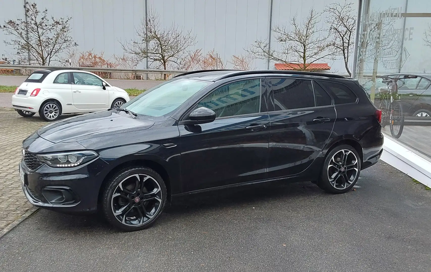 Fiat Tipo Tipo 1.6 MultiJet DCT S-Design "TOPAUSSTATTUNG" Schwarz - 2
