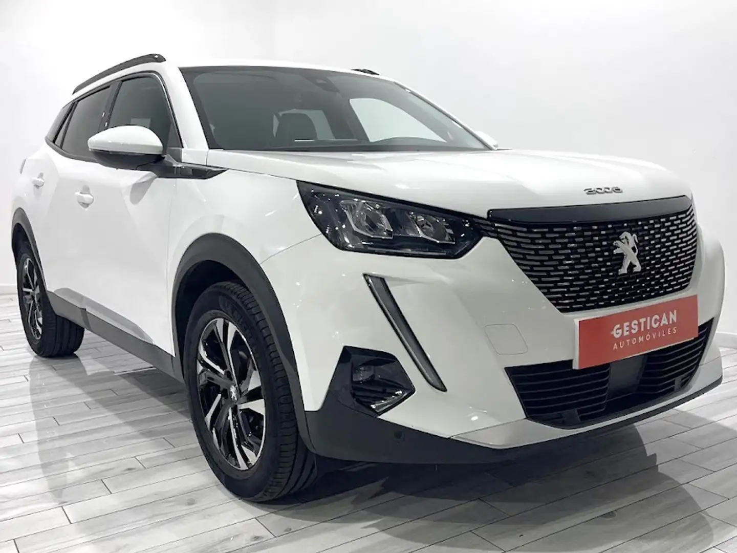Peugeot 2008 1.2 PureTech S&S Active Pack 100 Wit - 2