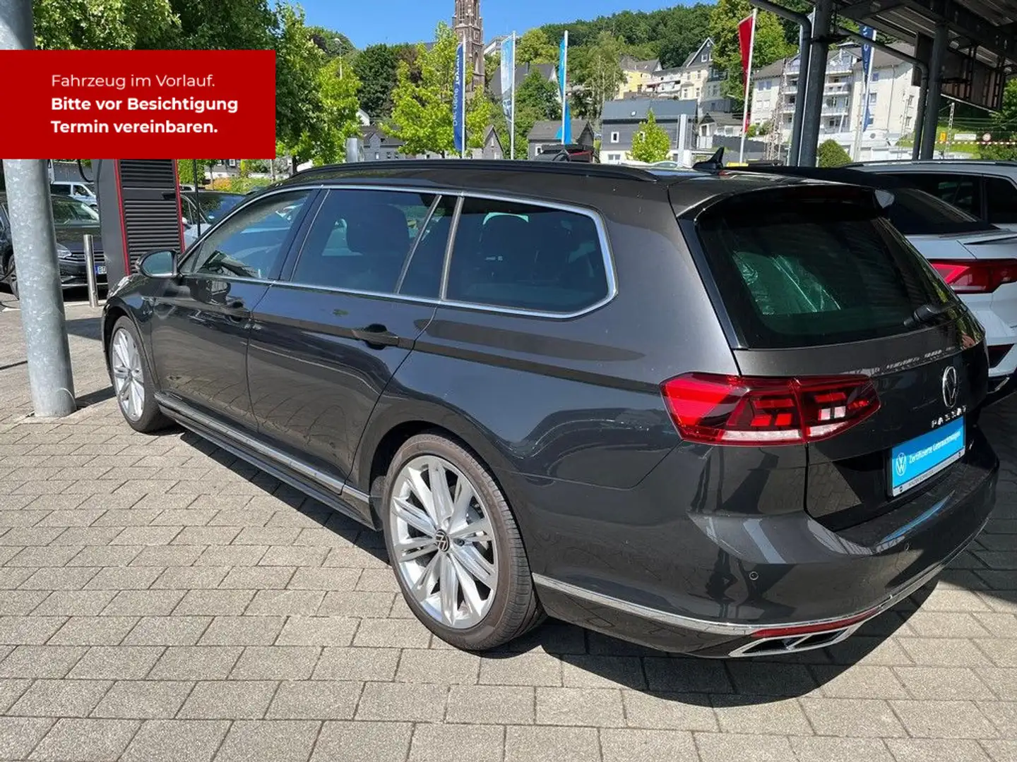Volkswagen Passat Variant 2.0 TDI DSG 4Motion Business R-li Grau - 2