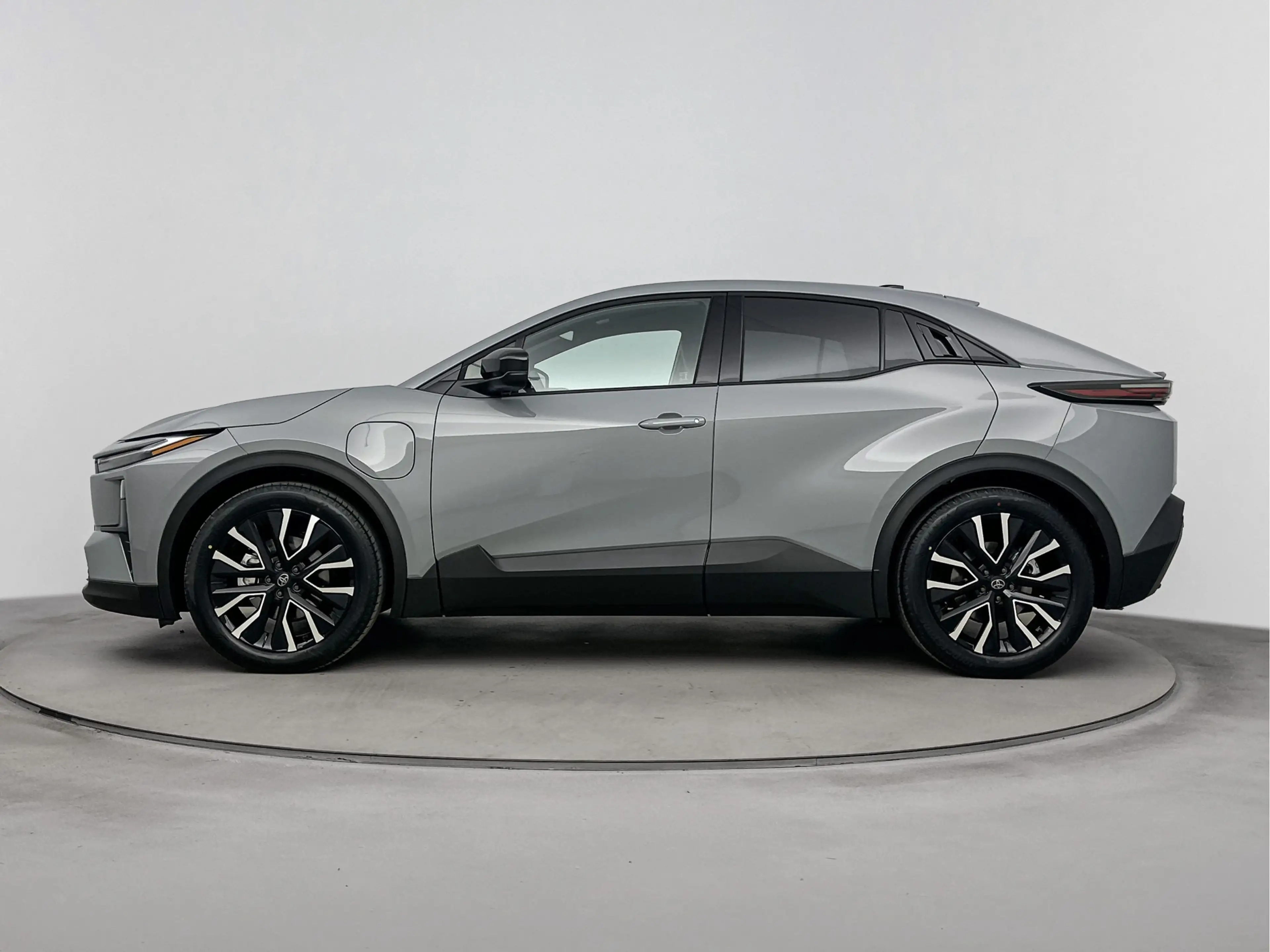 Toyota C-HR+ First Edition 77 kWh | Apple Carplay & Android Aut — photo 2
