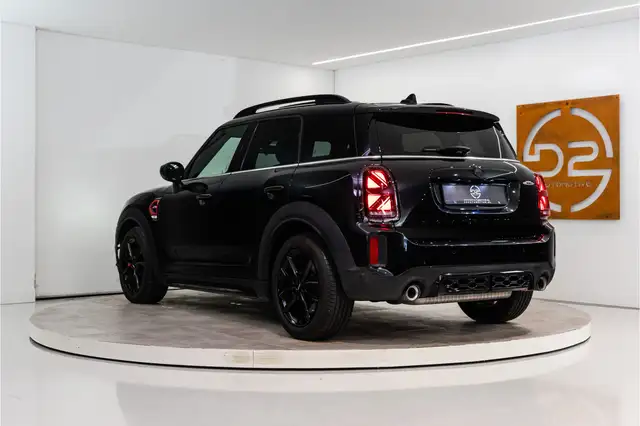MINI Countryman view 3