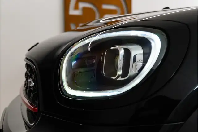MINI Countryman view 13