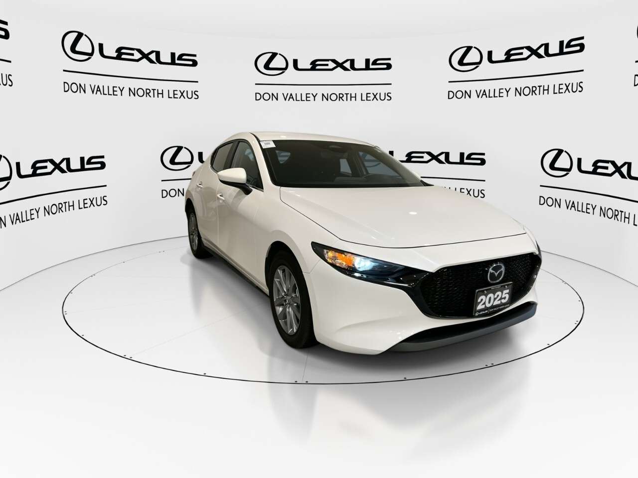 2025 Mazda Mazda3 Sport GX Trim-Heated Premium Cloth Seats-CarPlay — снимка 2