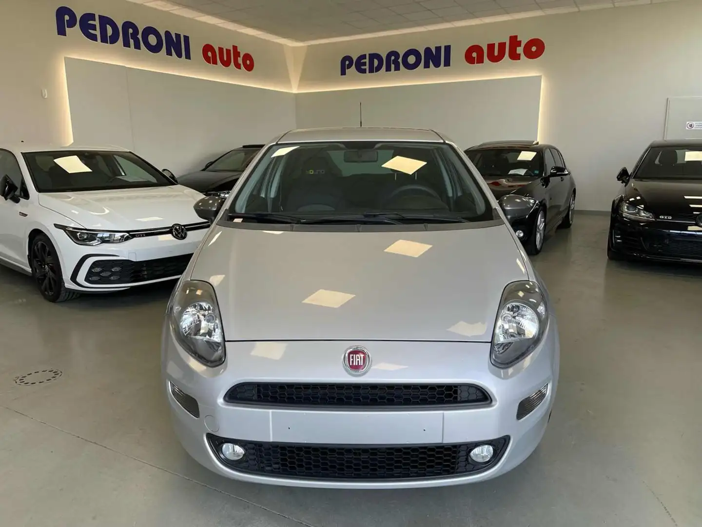 Fiat Punto 1.2 8V 69 CV 5 porte Young Neopatentati Argento - 2