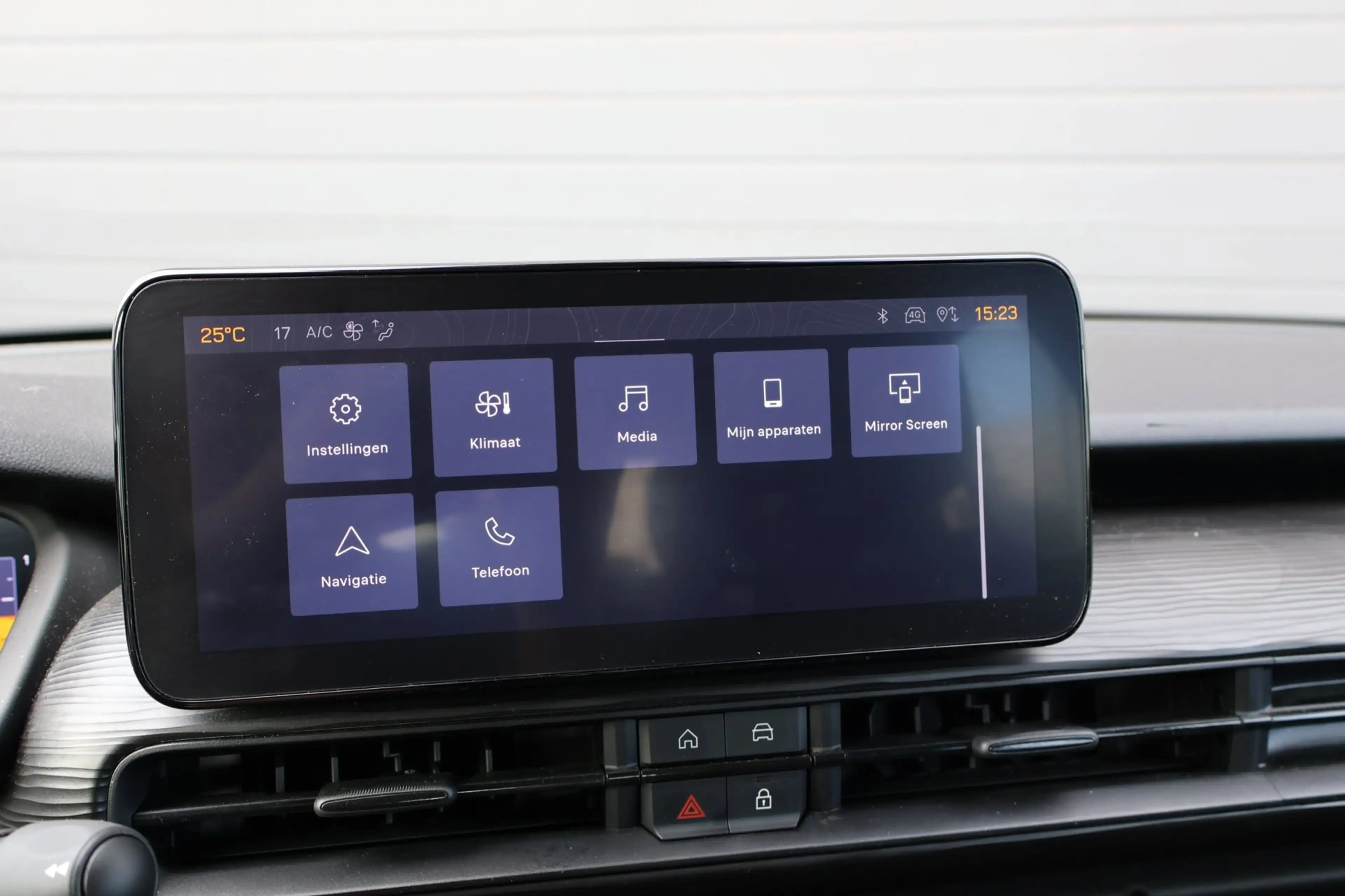 Jeep Avenger 1.2 Longitude Led/Navi/Camera/Cruise/JBL/Carplay — photo 14