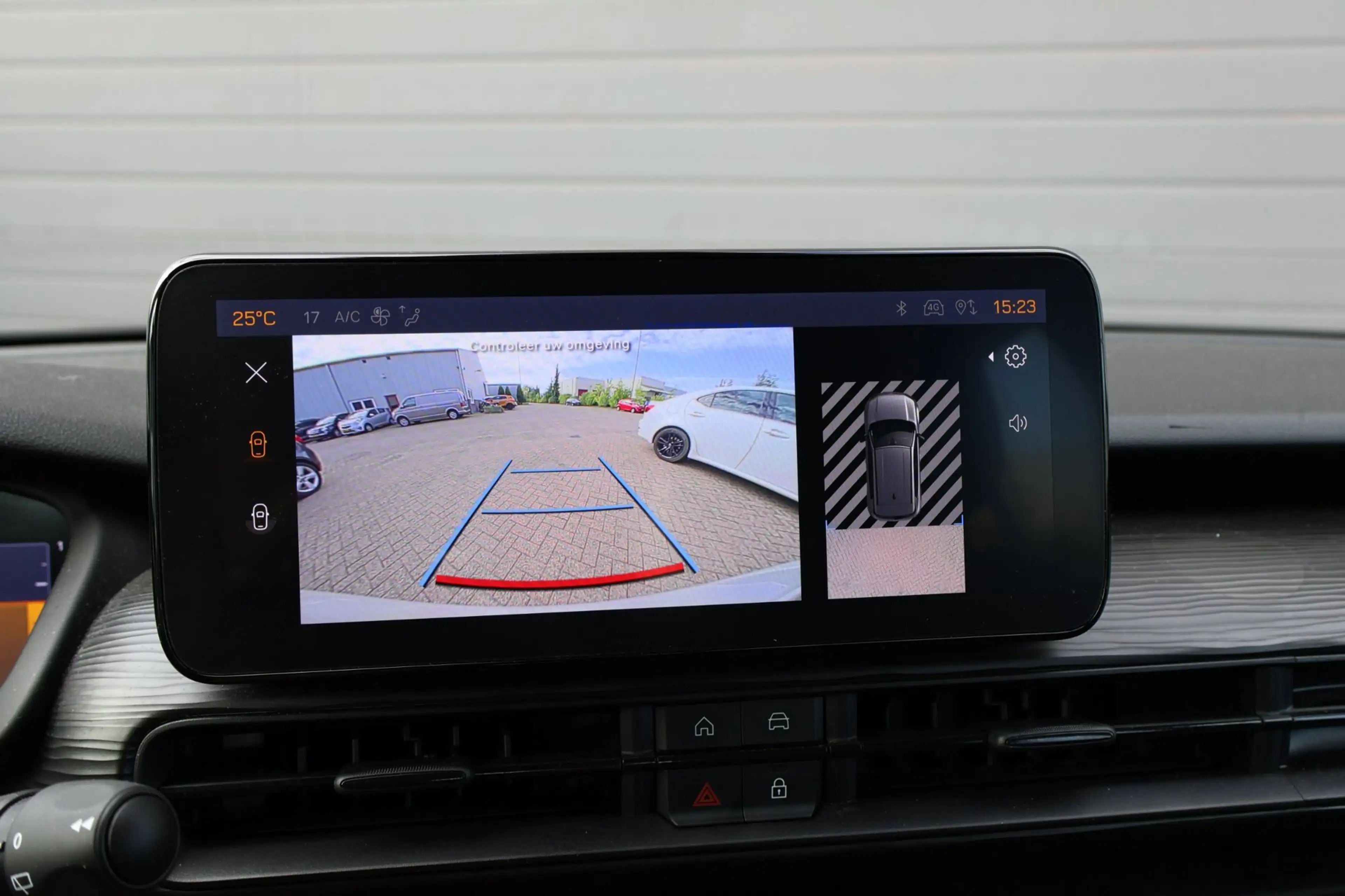 Jeep Avenger 1.2 Longitude Led/Navi/Camera/Cruise/JBL/Carplay — photo 16