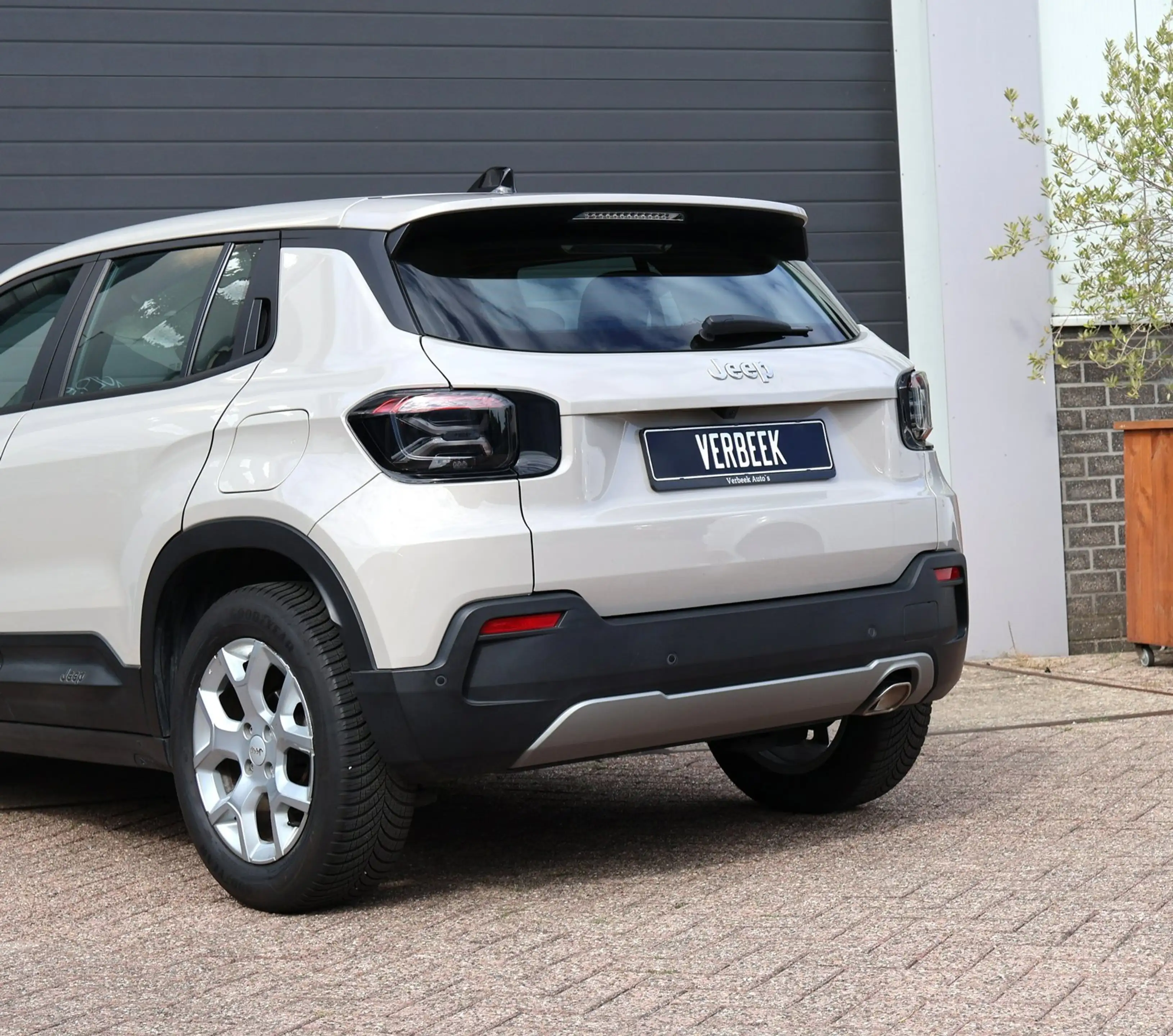 Jeep Avenger 1.2 Longitude Led/Navi/Camera/Cruise/JBL/Carplay — photo 6