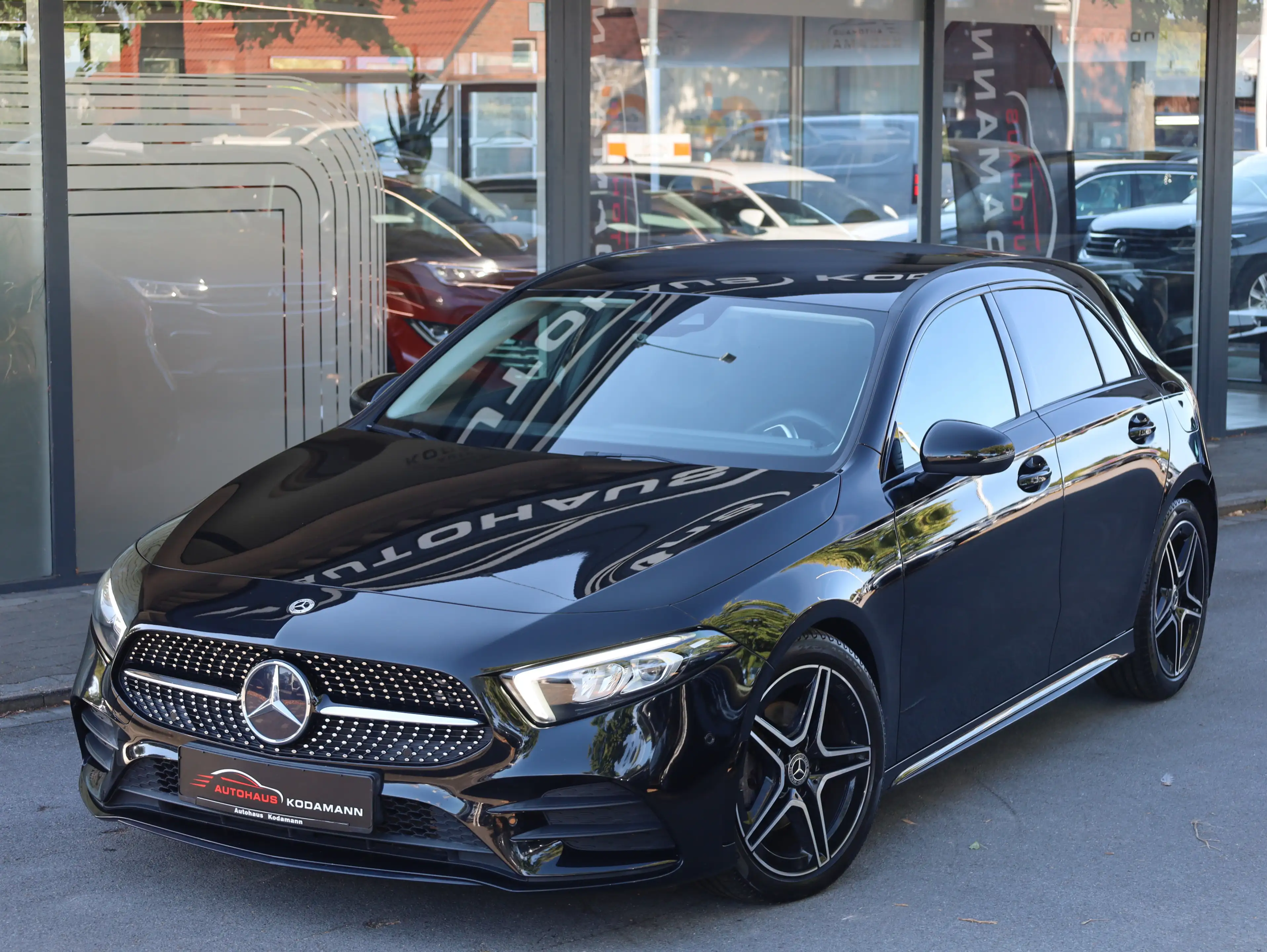 Mercedes-Benz A 200 A 200d AMG Line*Kamera*Ambiente*NightPaket — photo 2