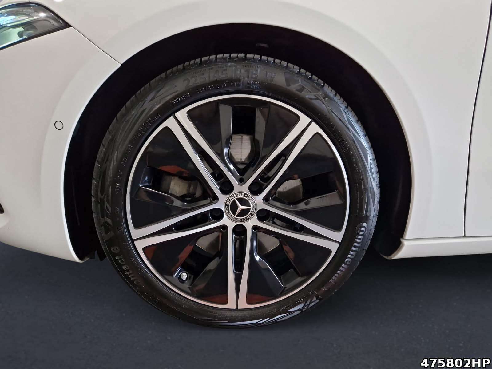 Mercedes-Benz A 220