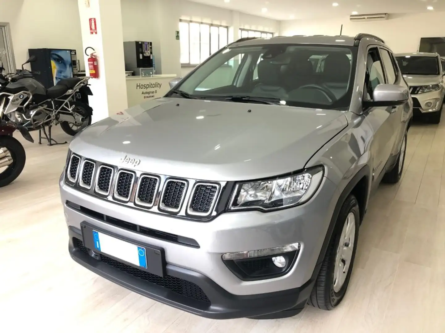 Jeep Compass 1.4 MultiAir 2WD Longitude Grau - 1