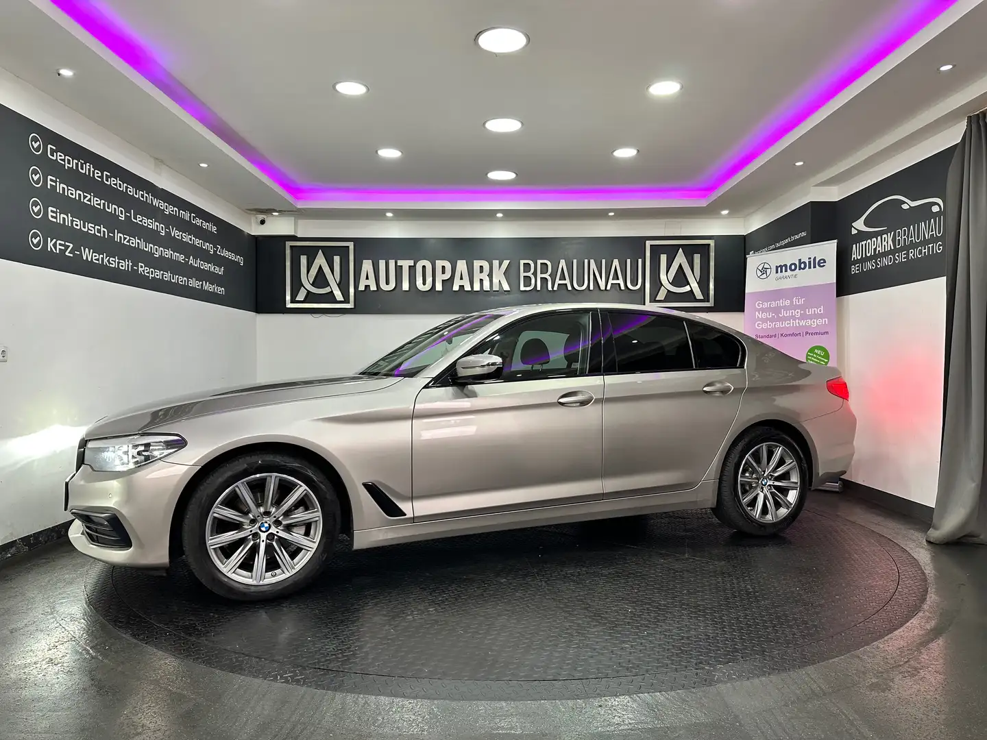 BMW 520 d xDrive Aut. *Sport Line*Navi* Bronce - 2