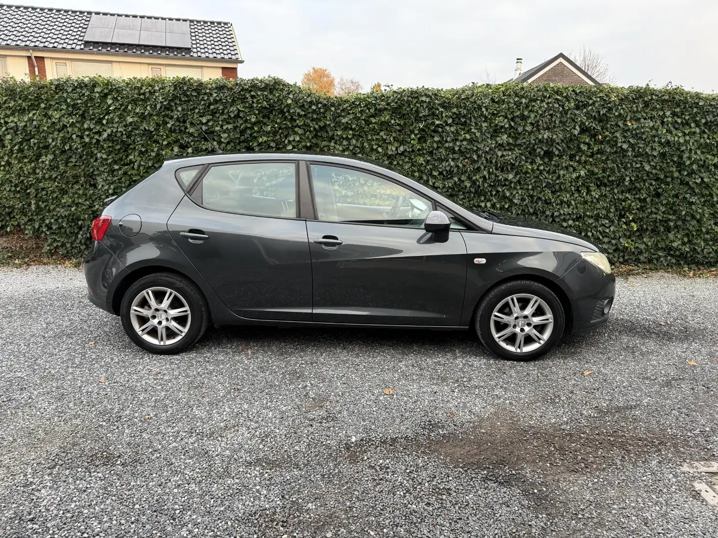 SEAT Ibiza 1.6 Stylance | Autom. Airco | Elekt. Ramen | LMV | Grijs - 2