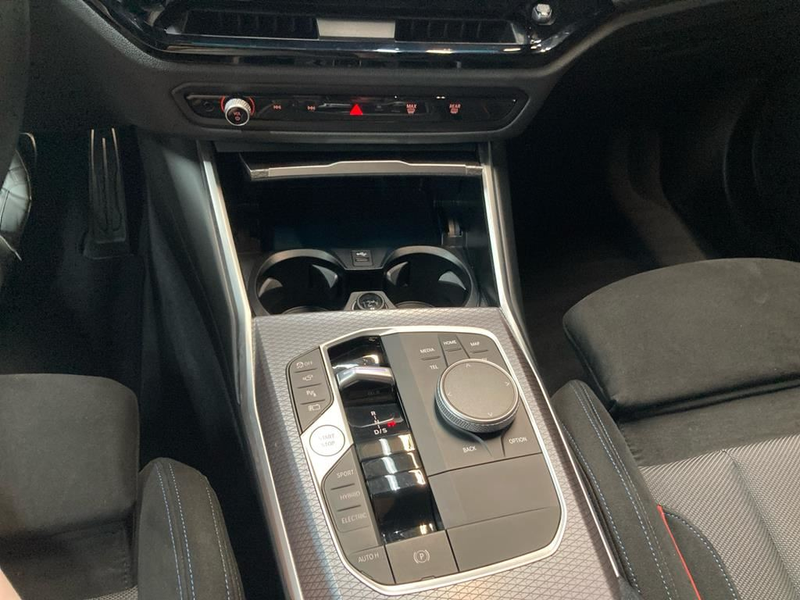 BMW 330 M Sport — photo 12