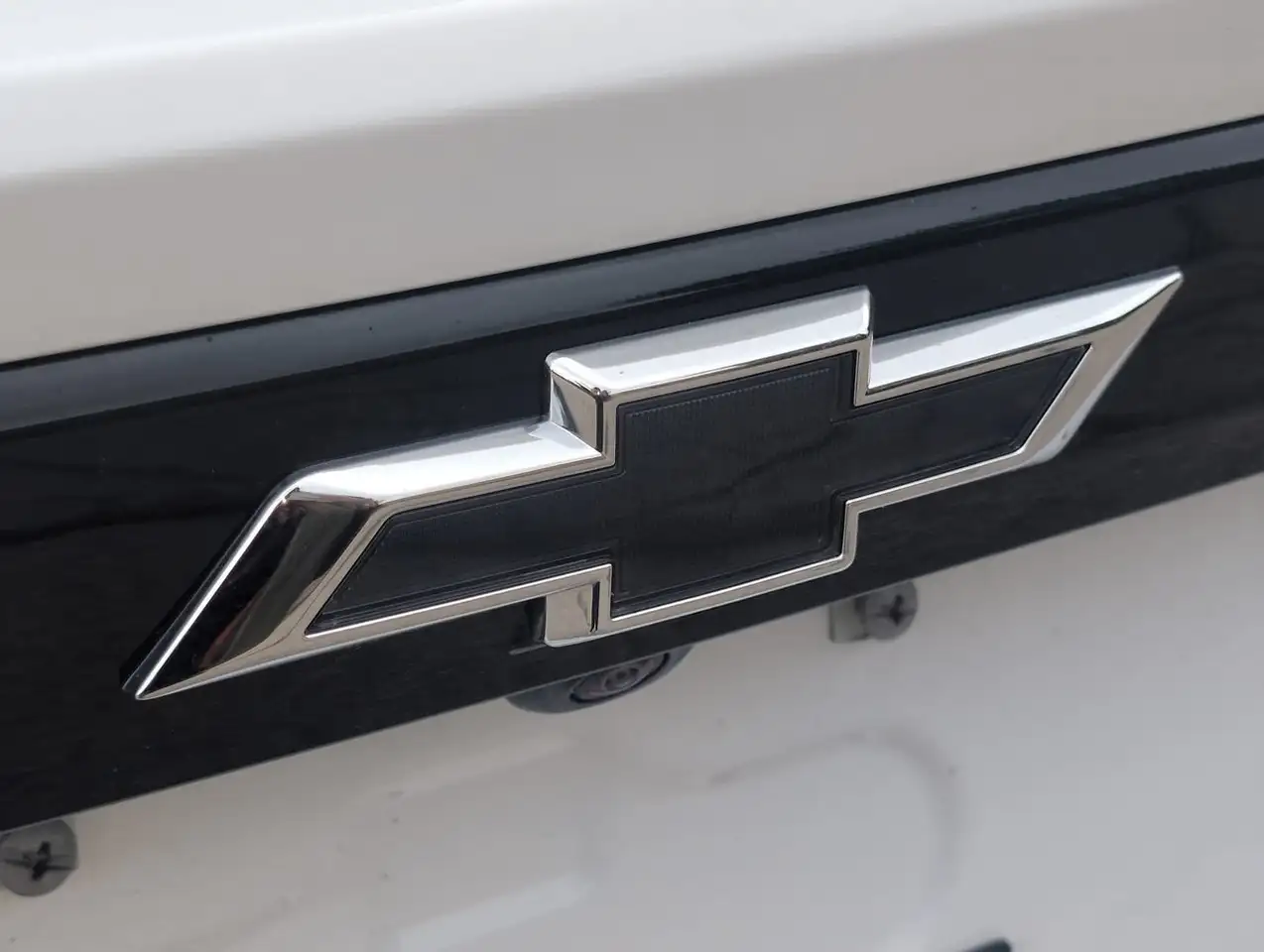 Chevrolet Bolt photo Chevrolet Bolt
