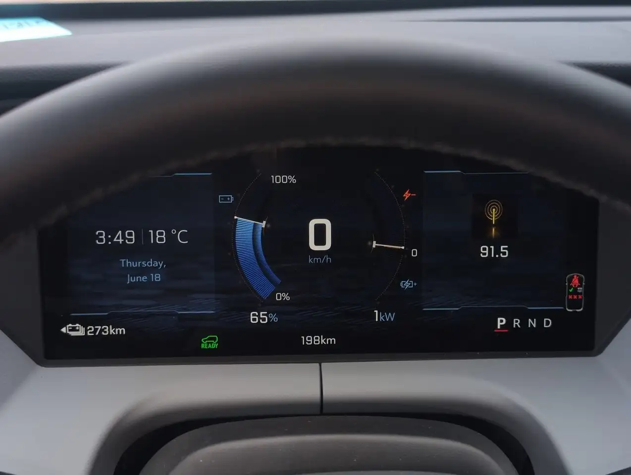 Chevrolet Bolt photo Chevrolet Bolt