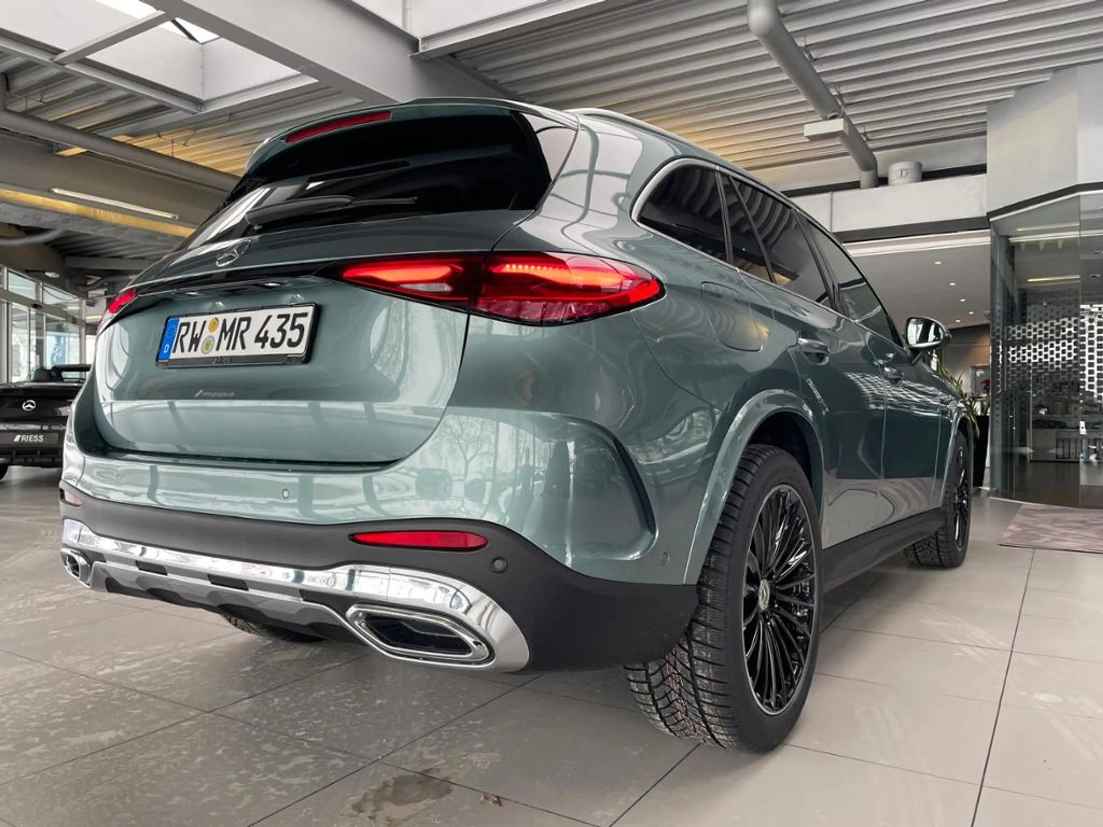 Mercedes-Benz GLC 450 d 4M AMG+PANO+20"+DIGITAL-LIGHT+360°+AUG — photo 6