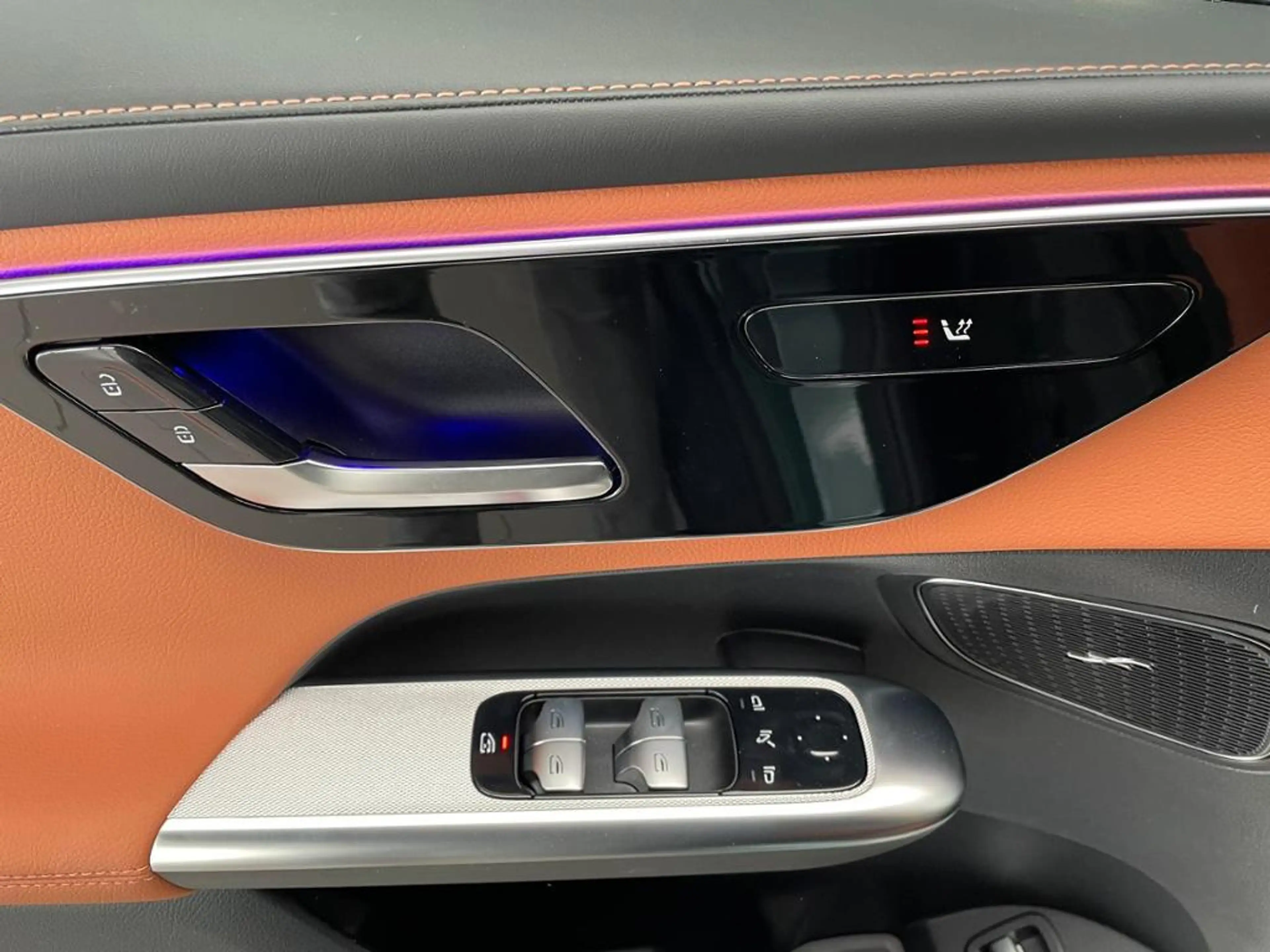 Mercedes-Benz GLC 450 d 4M AMG+PANO+20"+DIGITAL-LIGHT+360°+AUG — photo 3