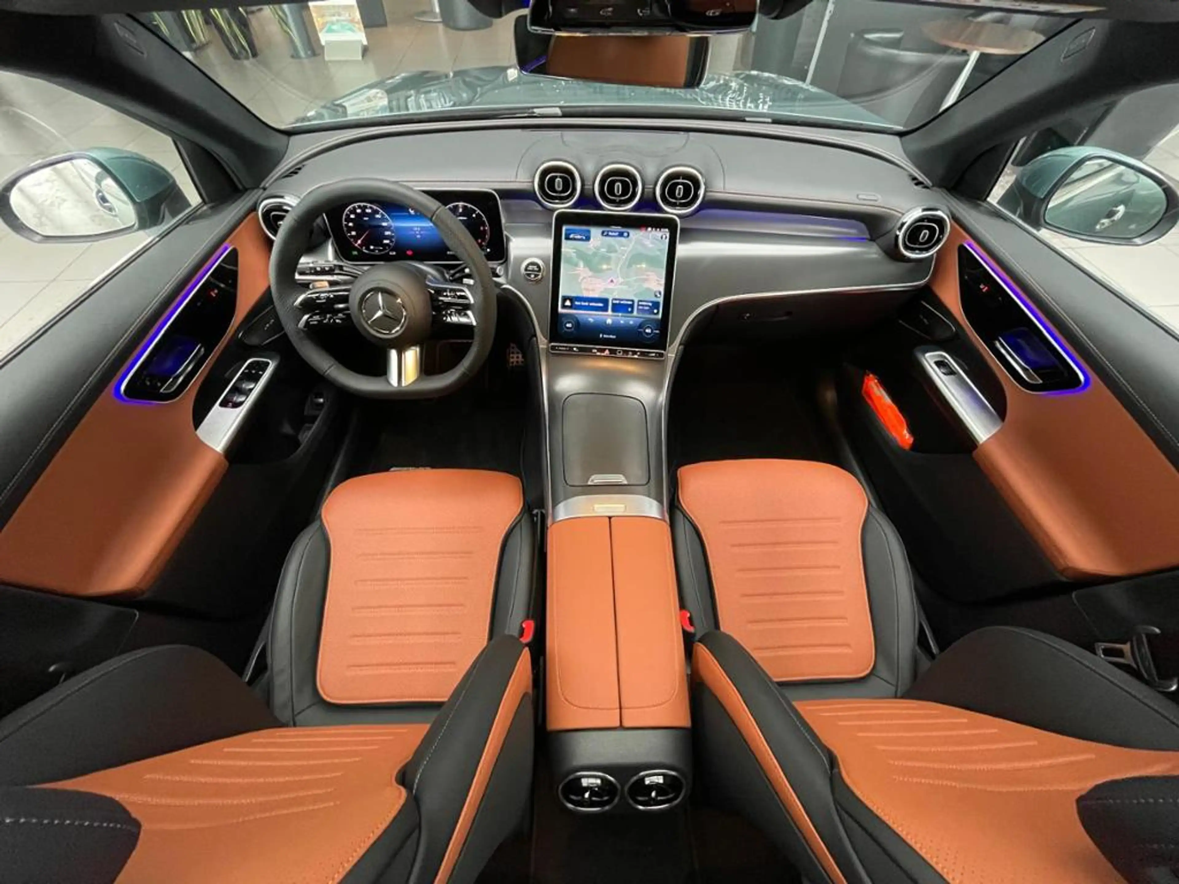 Mercedes-Benz GLC 450 d 4M AMG+PANO+20"+DIGITAL-LIGHT+360°+AUG — photo 12