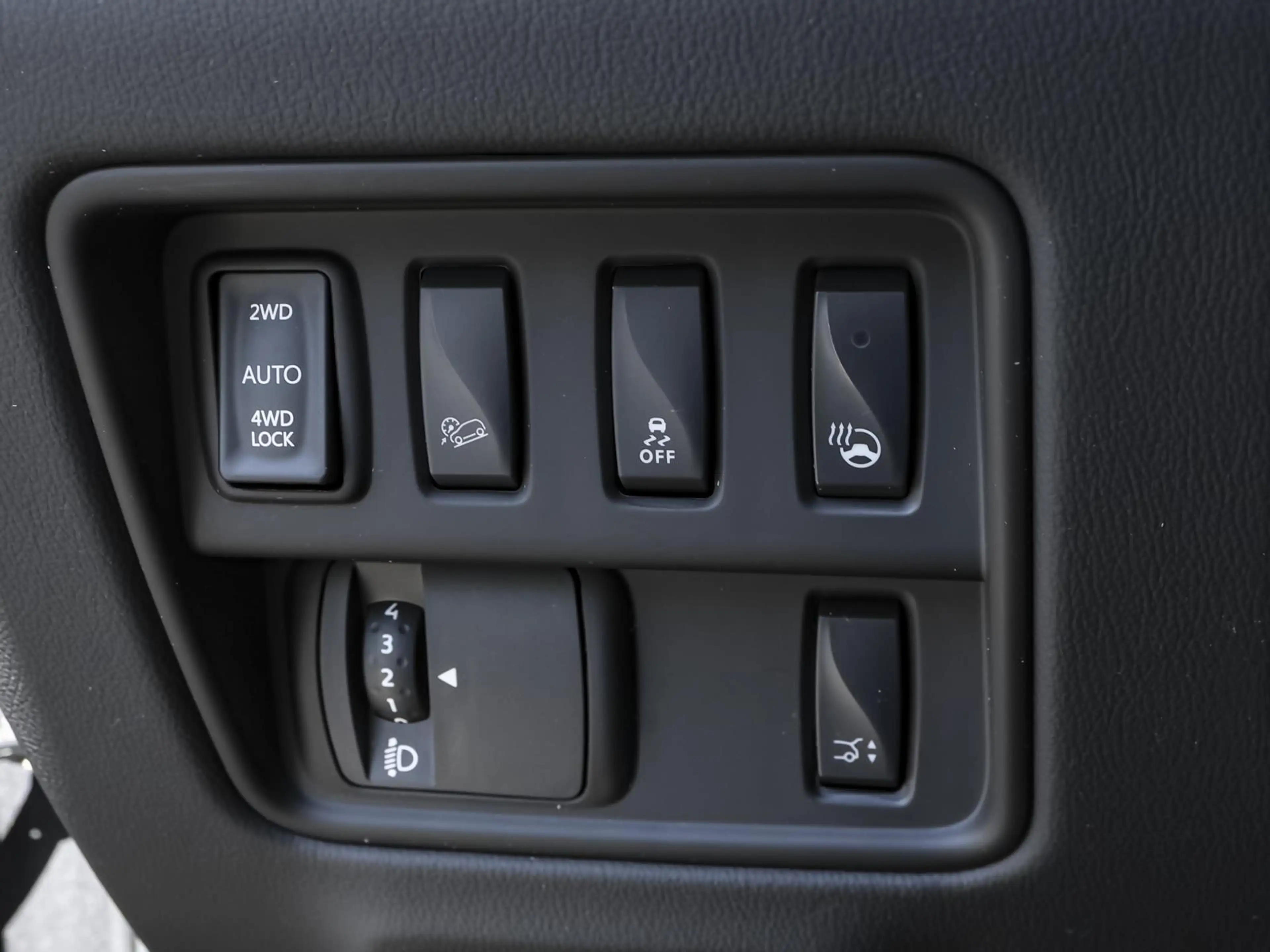 Renault Koleos INITIALE PARIS BLUE dCi 185 4WD Automatik — photo 10