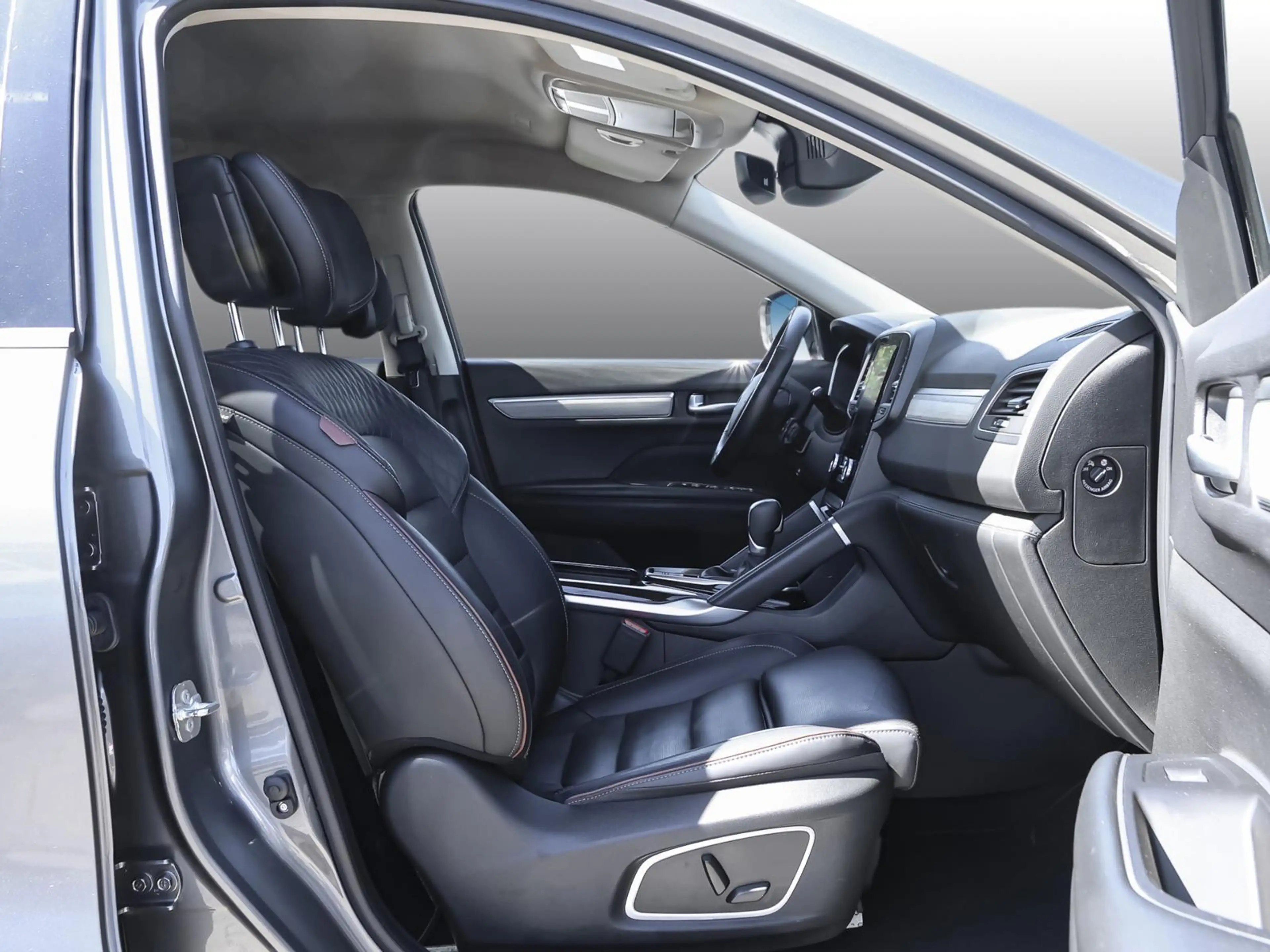 Renault Koleos INITIALE PARIS BLUE dCi 185 4WD Automatik — photo 3