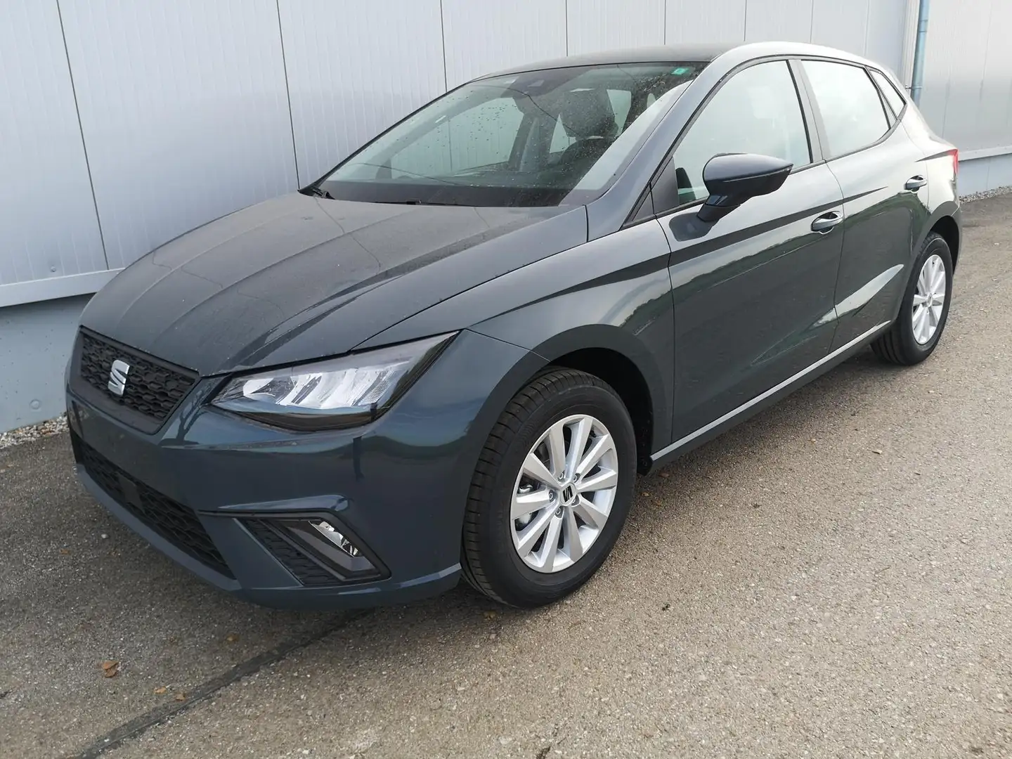 SEAT Ibiza Reference 1,0MPi APP Sunset LED 59 kW (80 PS), ... Bleu - 1
