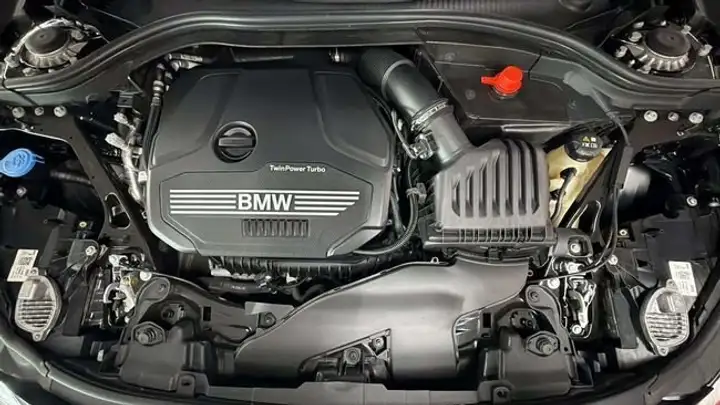 BMW Serie 1 2022, foto 23
