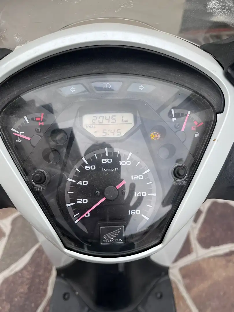 Honda SH 150i Bílá - 2