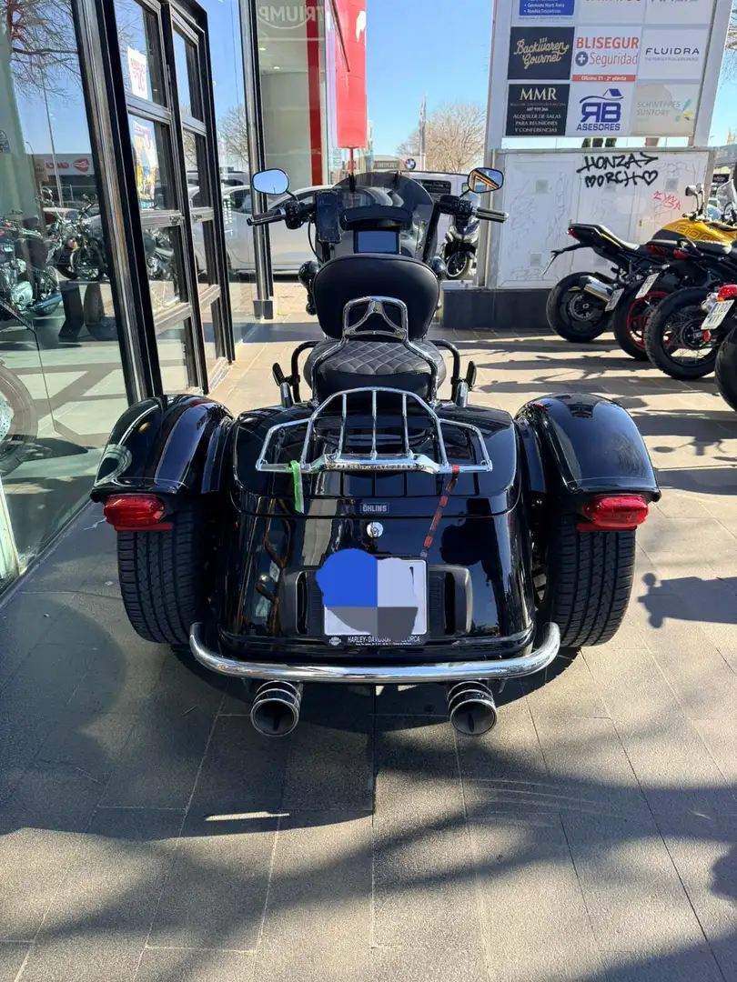 Harley-Davidson Freewheeler Negro - 1