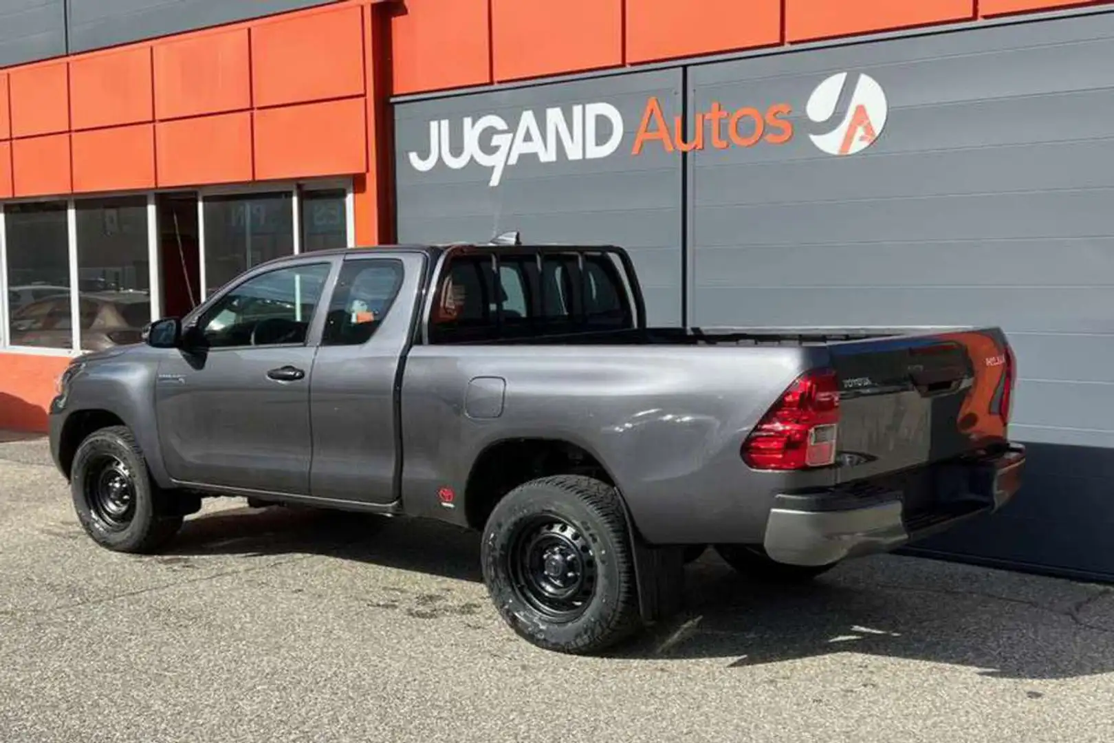 Toyota Hilux 2.8 204 X-TRA CAB LE CAP MY25 Gris - 1