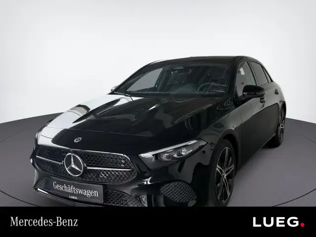 Mercedes-Benz A 180 Kompaktlimousine PROG+NIGHT+AHK+DIST+MULTB