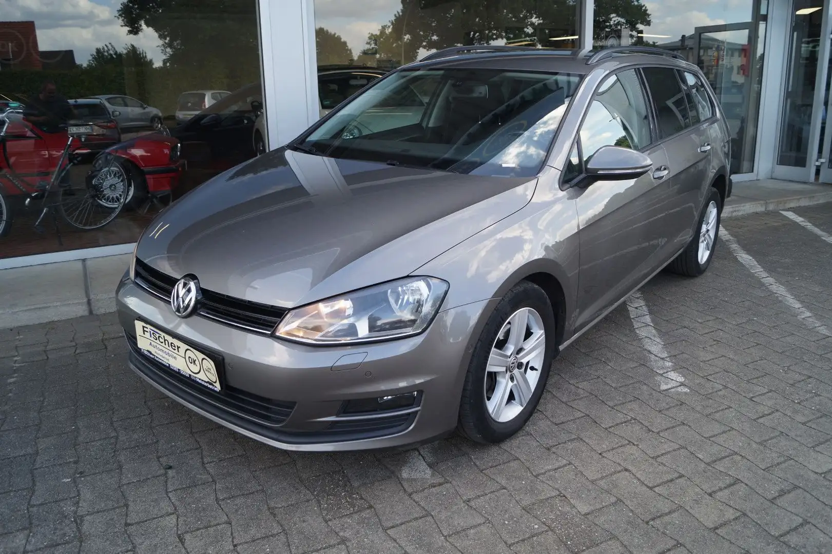 Volkswagen Golf VII Variant Comf. *Sitzheizung*Klimaauto Gris - 1